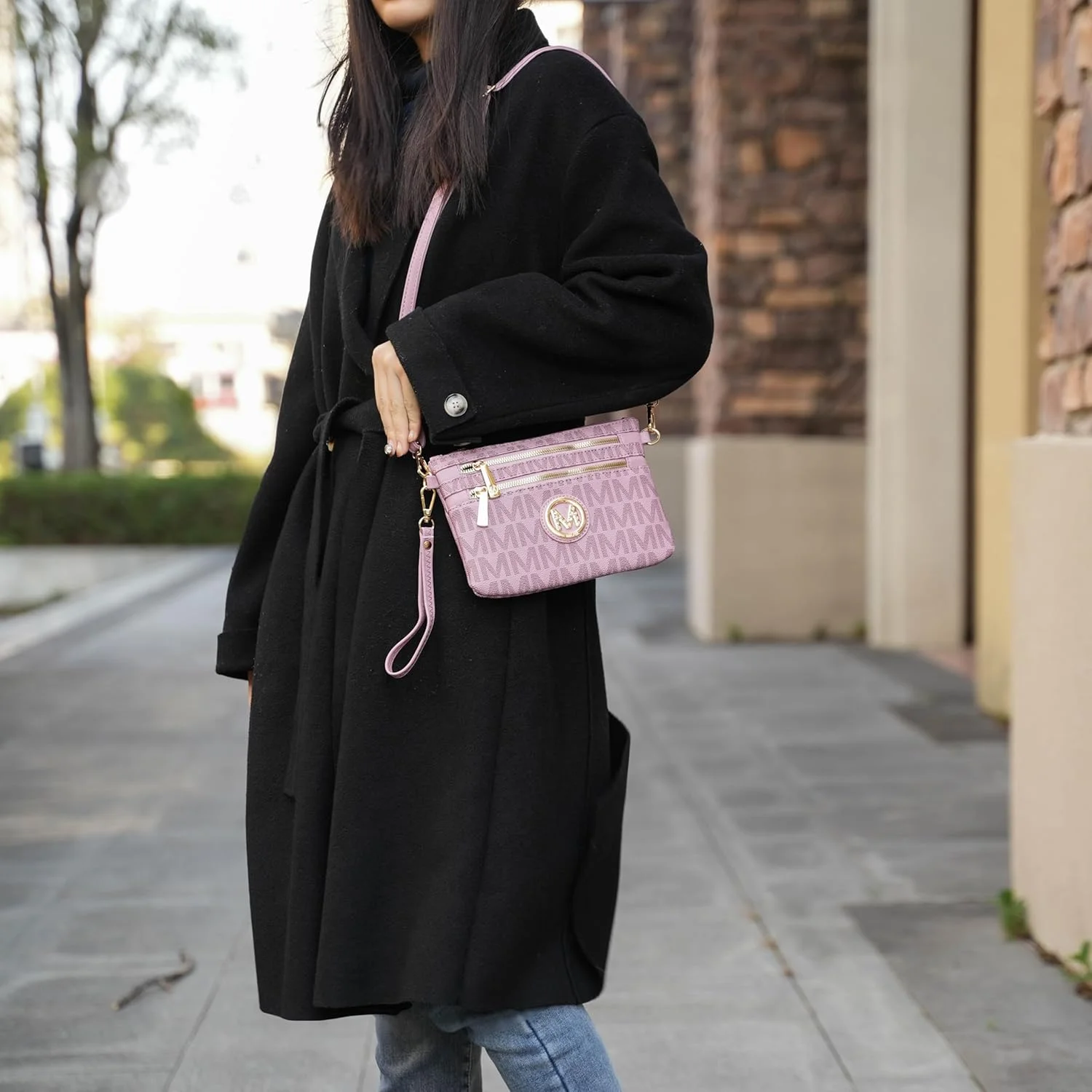 کیف زنانه رونی میلان ام سیگنچر وسترن از کالکشن ام‌کی‌اف