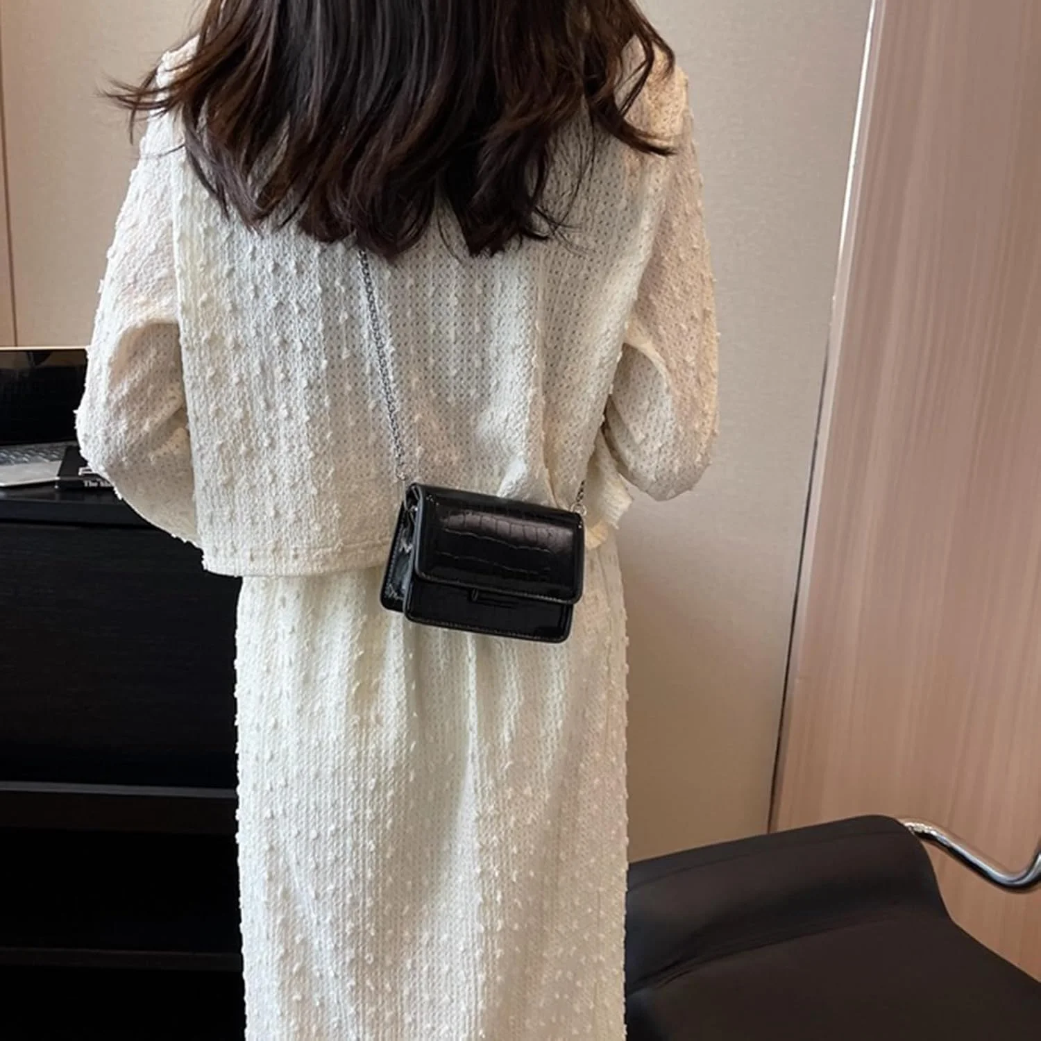 کیف دوشی کوچک چرمی PU زنانه، کیف مربع کوچک Y2k با بند زنجیری، کیف های کوچک مجلسی شیک زنانه