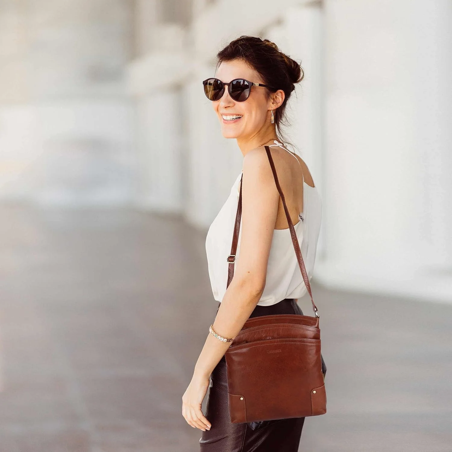 کیف دستی و کیف دوشی چرمی زنانه Lederbuck Terry Large Soft Real Leather - کیف دوشی ممتاز سه زیپ