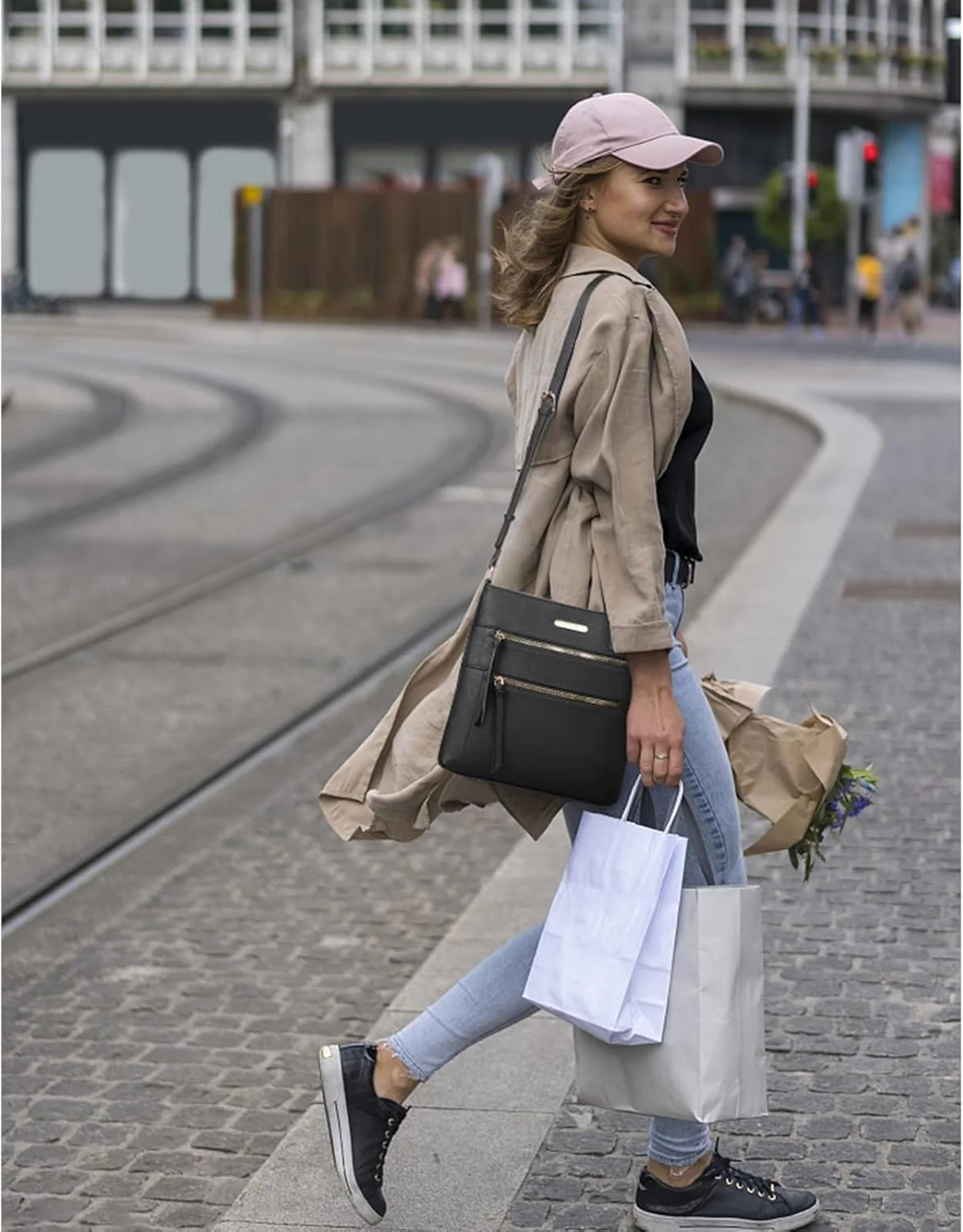 کیف دوشی زنانه چرم بوستانتن، کیف کوچک رودوشی، کیف دستی و کیف پول طراح