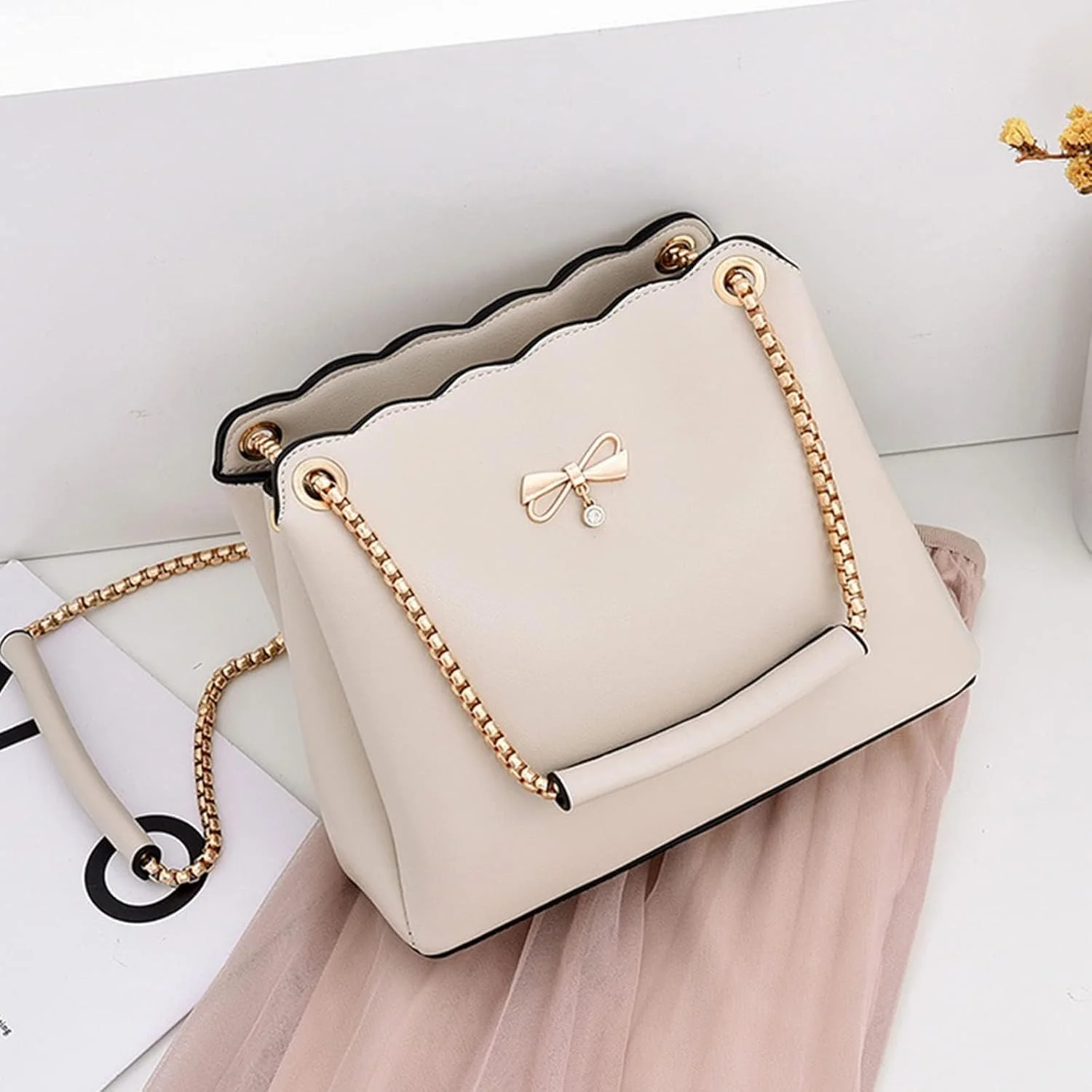 کیف دستی کوچک زنانه آزونه، کیف دوشی چرمی PU مد روز با زنجیر، کیف دستی سبک وزن مورب برای بانوان، هدیه ای ایده آل برای او