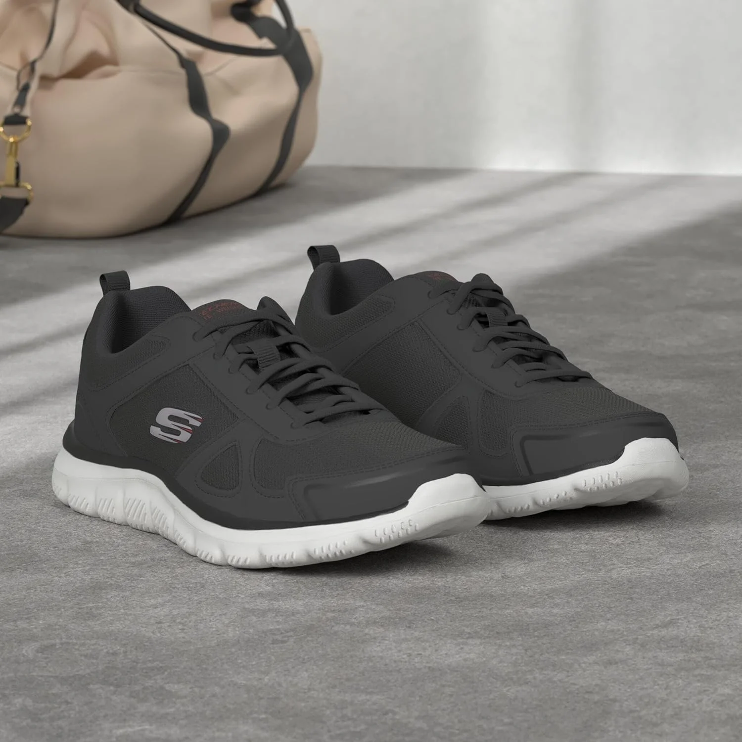 کفش ورزشی مردانه اسکیچرز مدل ترک مناسب فیتنس و تمرینات استقامتی