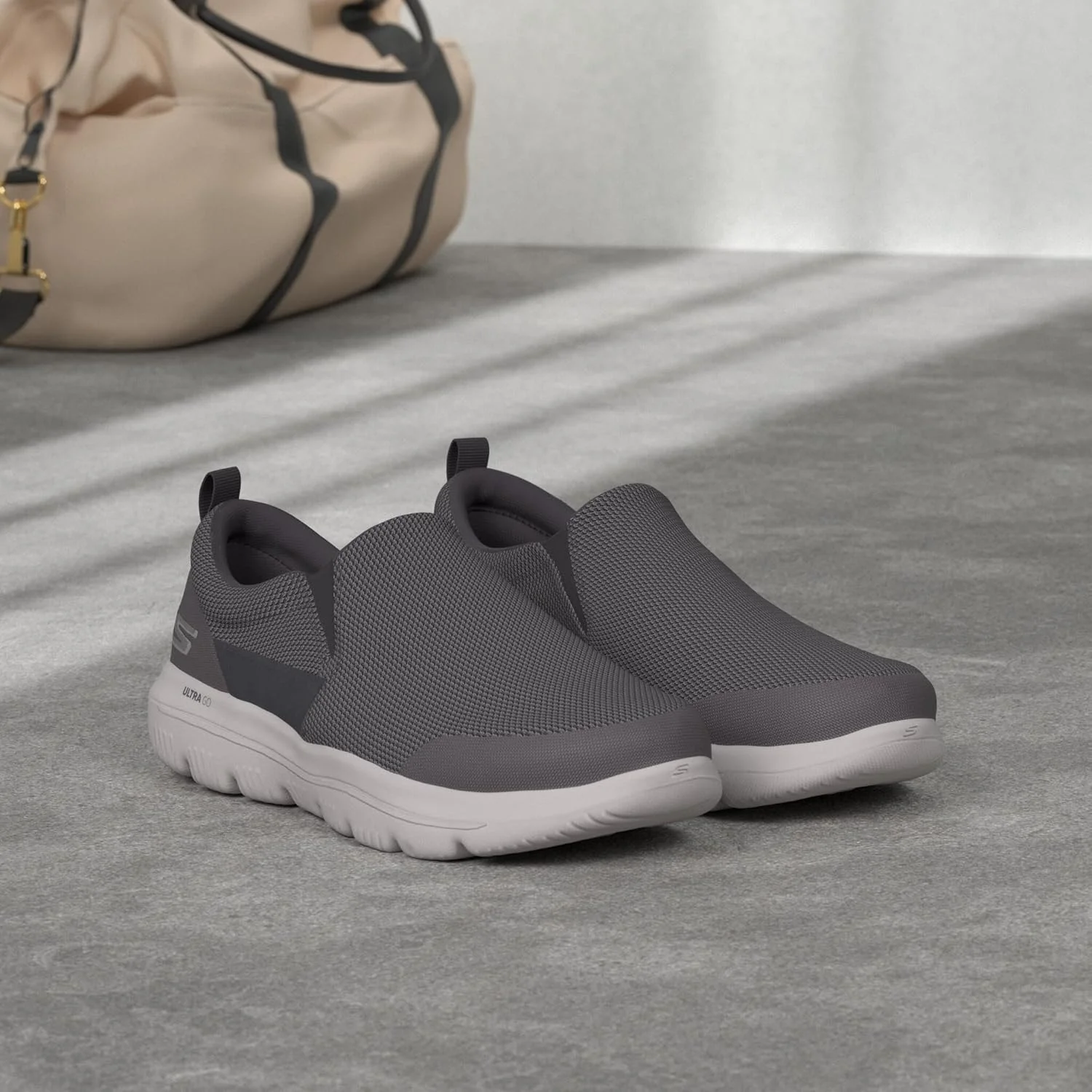 کفش پیاده روی مردانه Skechers Go Walk Evolution Ultra - بی نقص