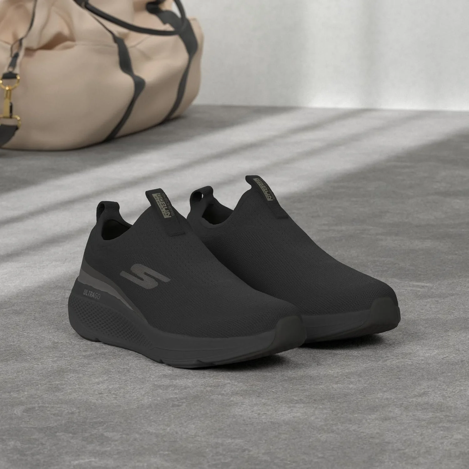 کفش ورزشی مردانه اسکیچرز مدل GOrun Elevate - کفش دویدن و تمرین لغزشی با بالشتک، مشکی سایز 42.5 اروپا