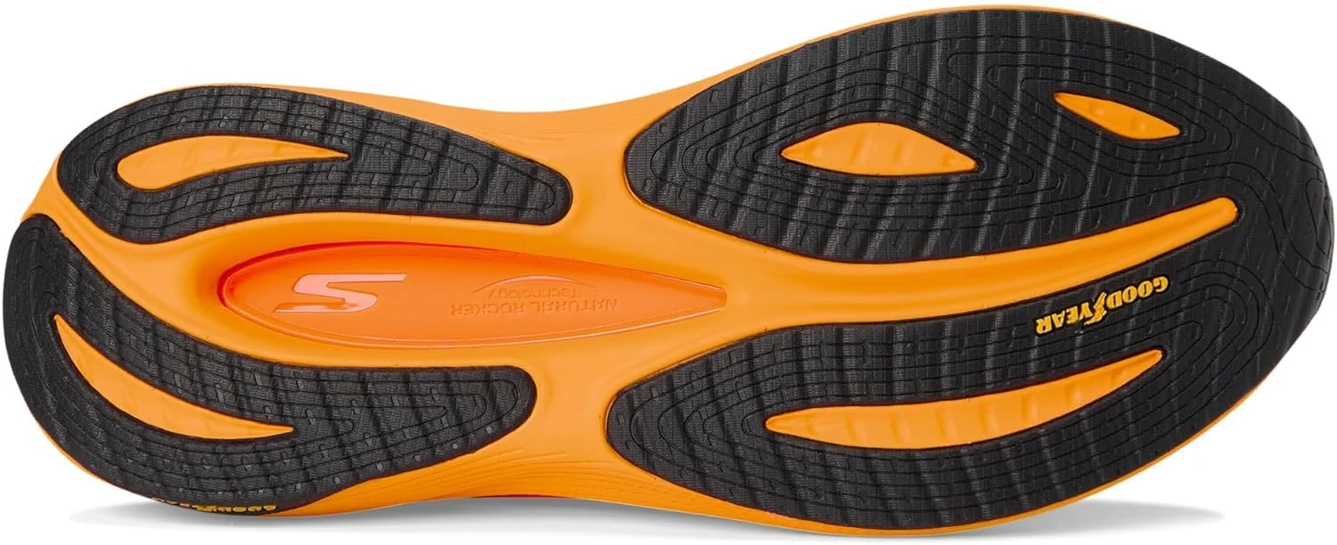 کفش ورزشی مردانه اسکچرز مکس کوشنینگ پروپالشن