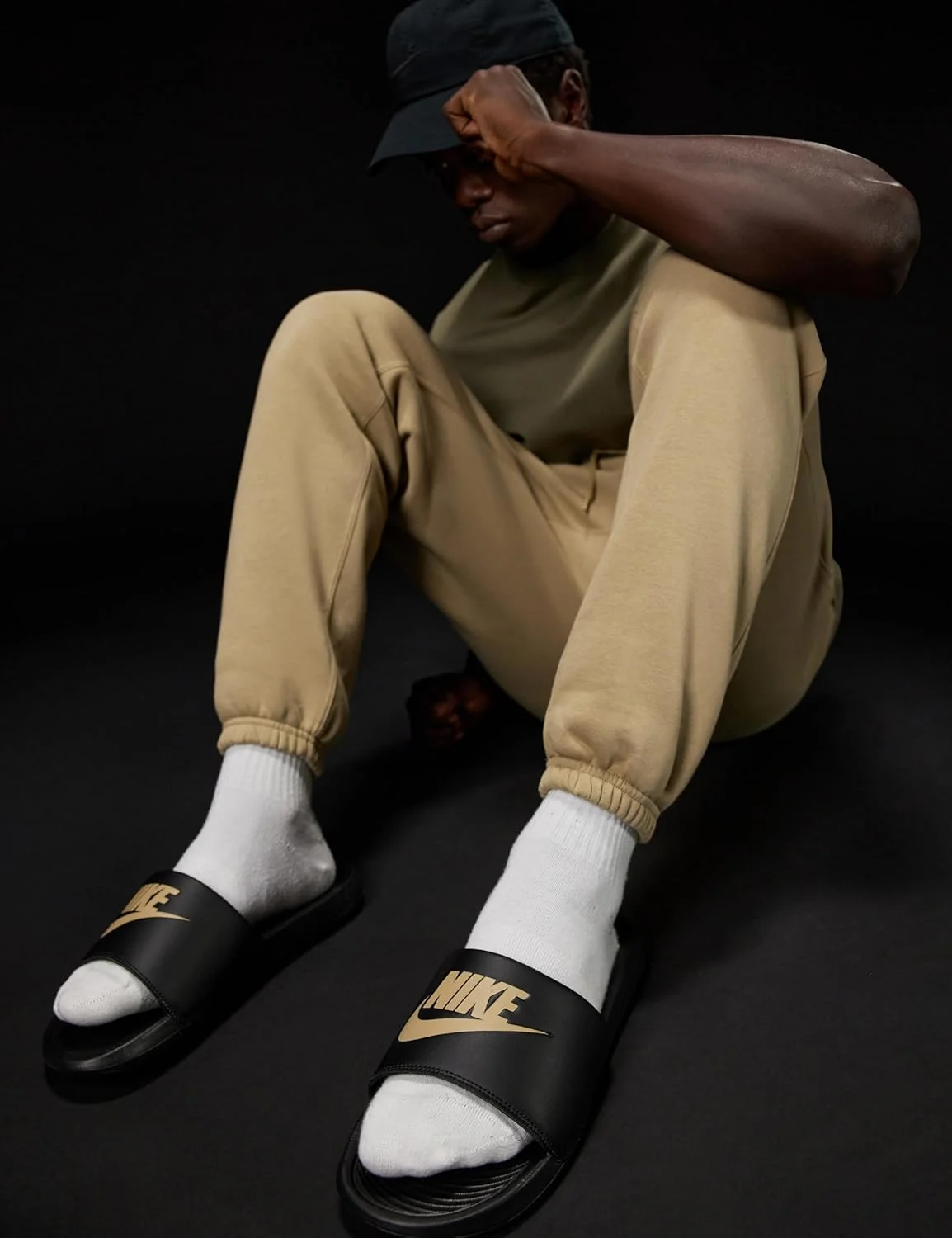 صندل مردانه نایکی ویکتوری وان اسلاید