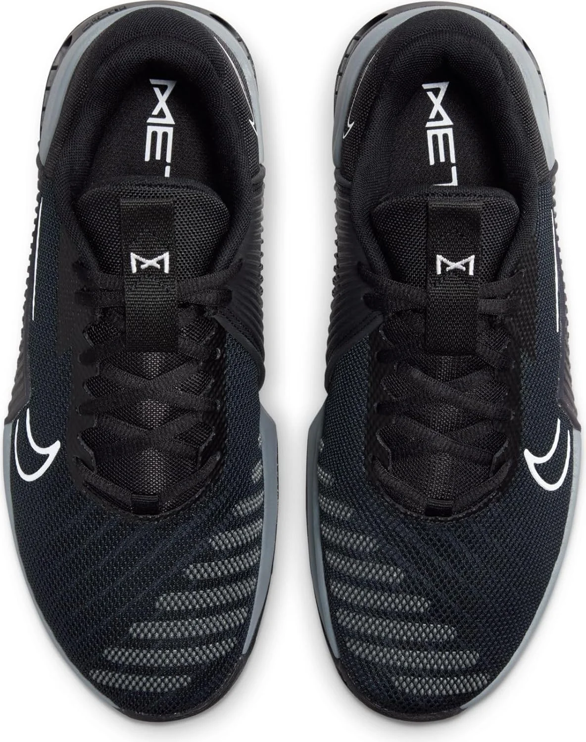 کفش ورزشی مردانه نایک متکان 8