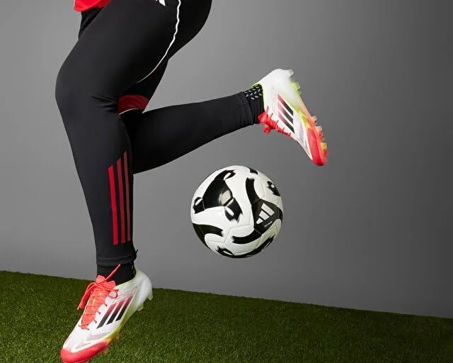 کفش فوتبال مردانه آدیداس F50 Elite مناسب زمین چمن سفت، سفید/قرمز سایز 11.5 UK