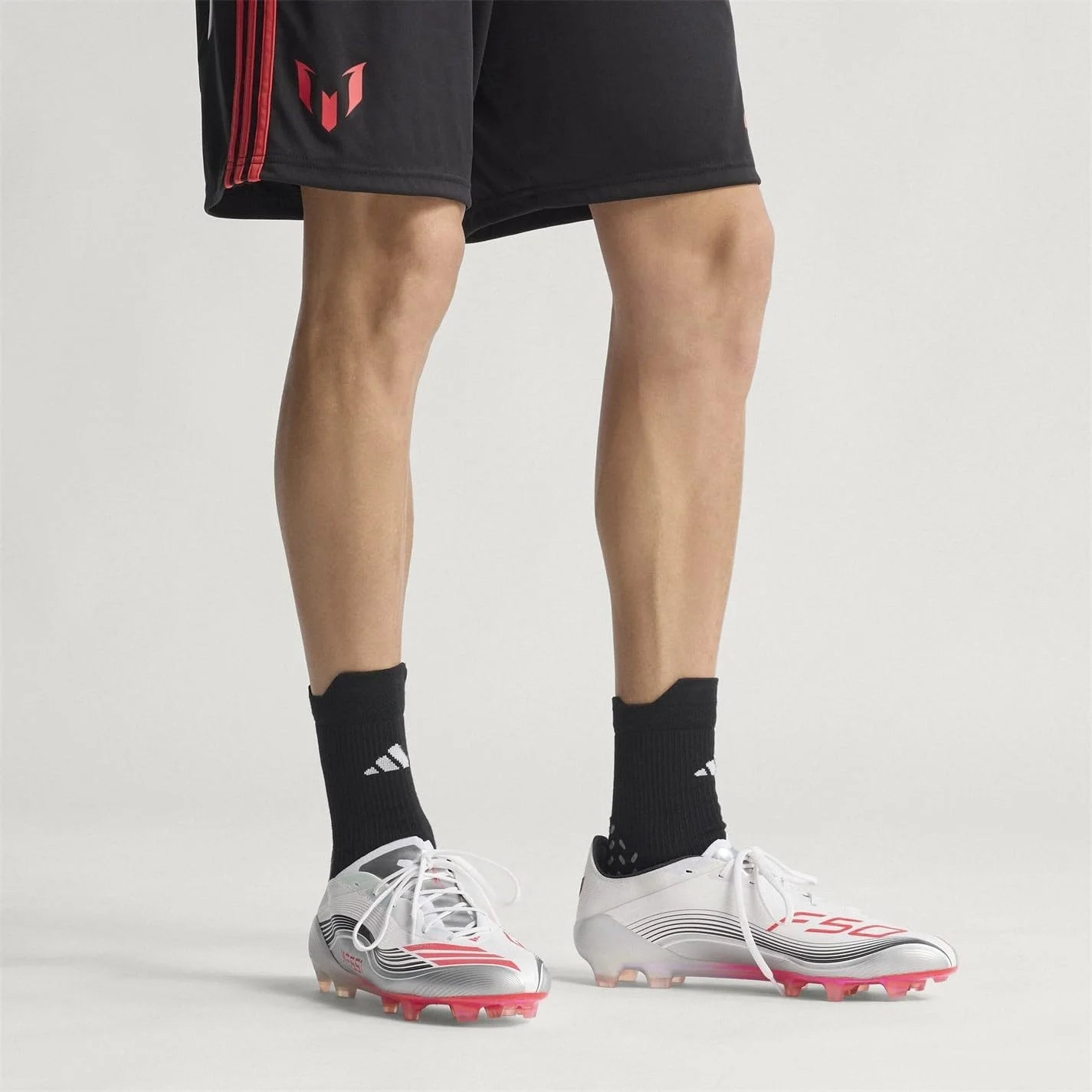 کفش فوتبال مردانه آدیداس F50 Elite مناسب زمین چمن سفت سفید/قرمز سایز 9.5