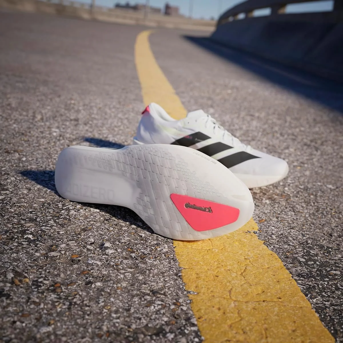 کفش دویدن مردانه آدیداس مدل Adizero Adios 9 M سفید کفش دویدن مردانه آدیداس مدل Adizero Adios 9 M سفید