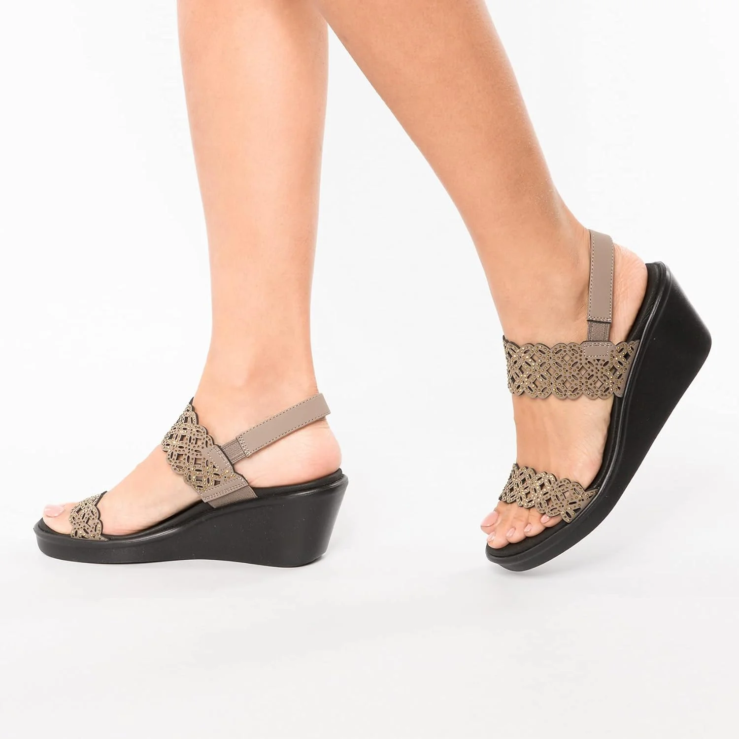 صندل لژدار زنانه Skechers Rumble on - Sassy Dayz