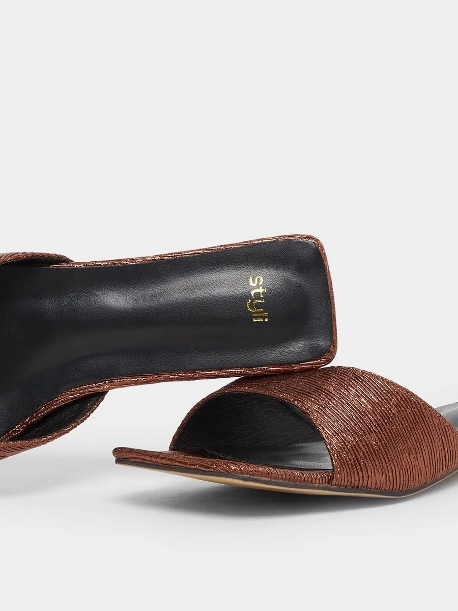 صندل تخت زنانه استایلی طرح دار صندل تخت زنانه استایلی طرح دار