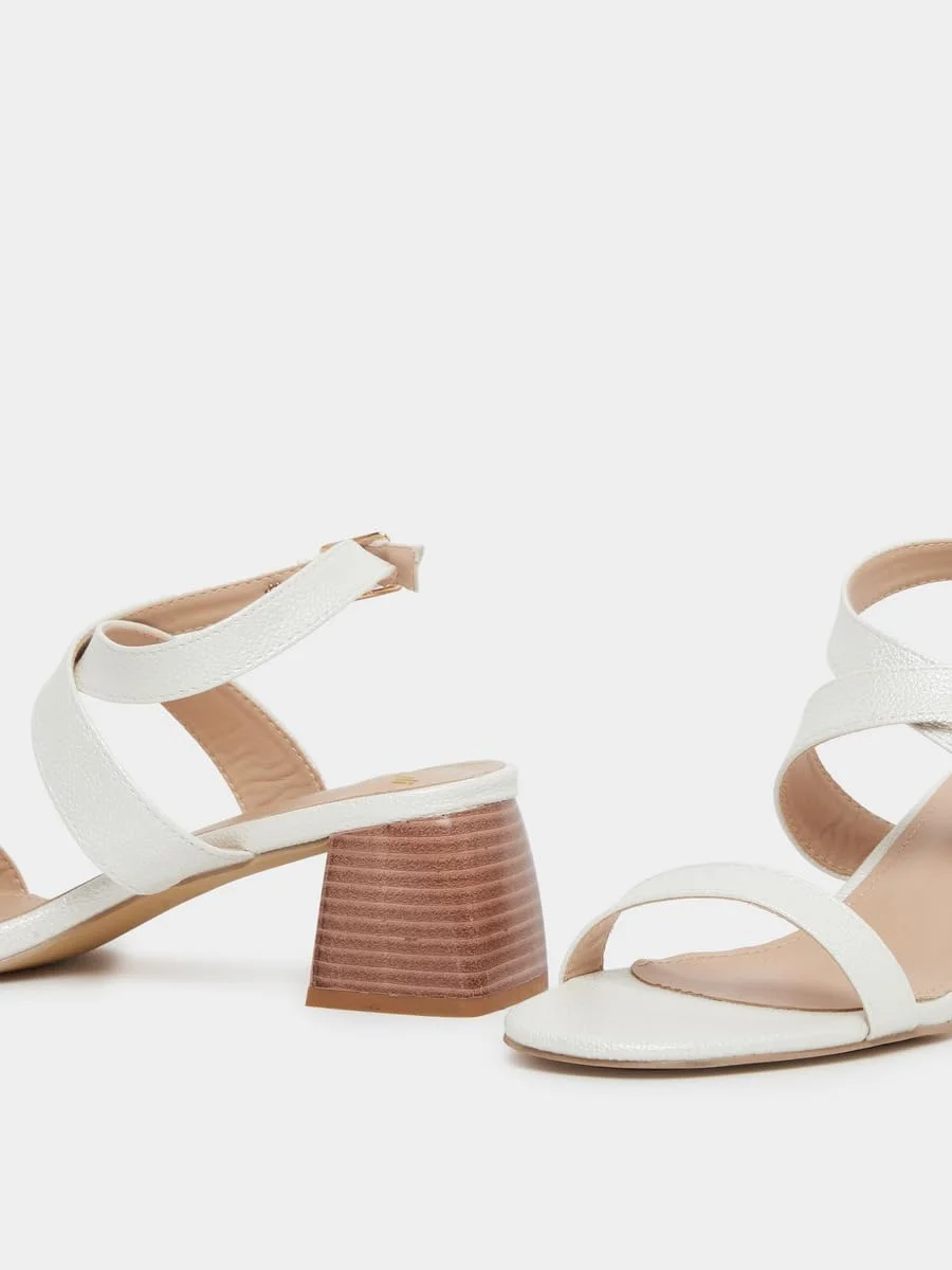 صندل پاشنه بلند زنانه استایلی با جزئیات سگک ضربدری