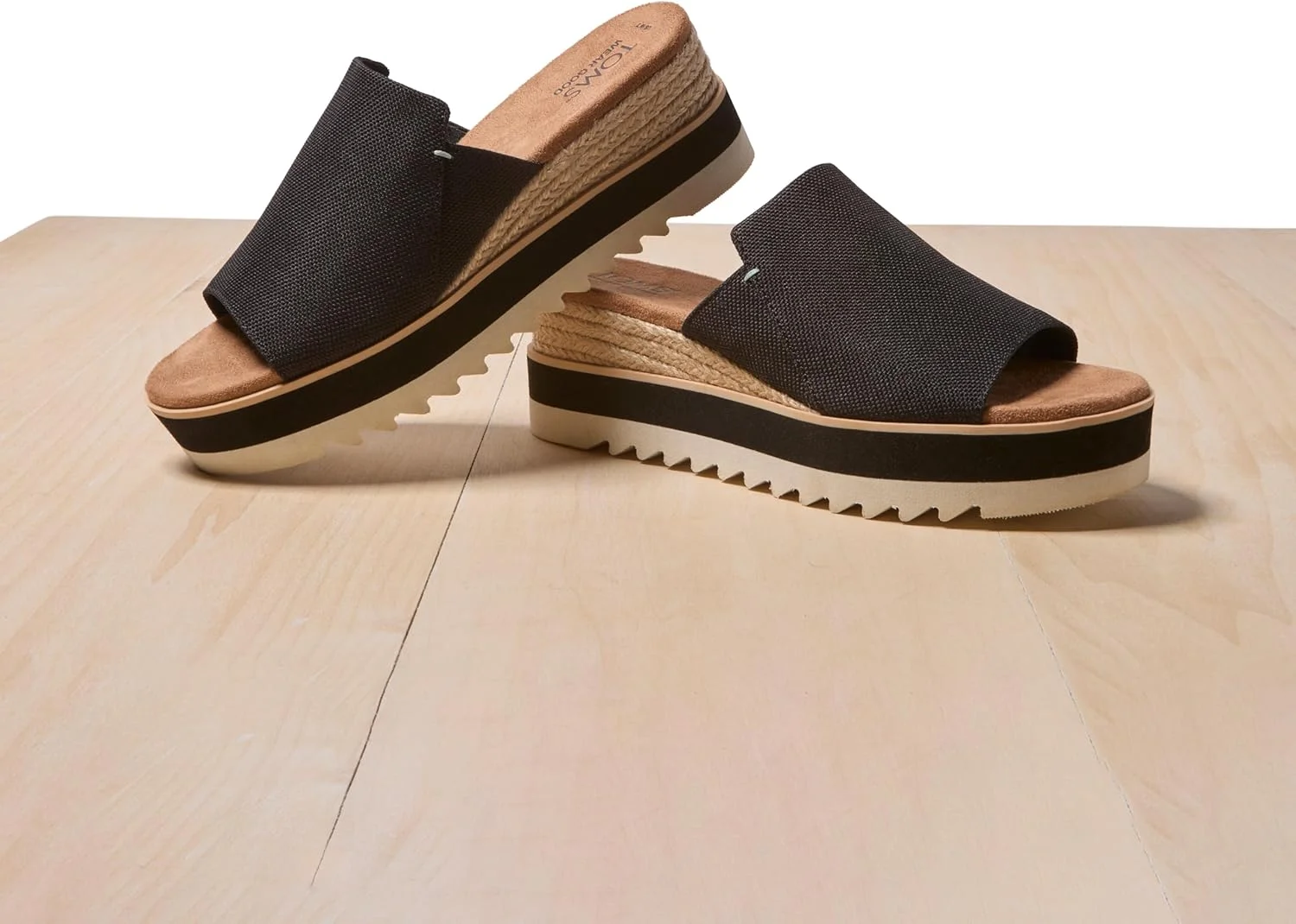 صندل پاشنه دار زنانه تامز مدل دیانا صندل پاشنه دار زنانه تامز مدل دیانا