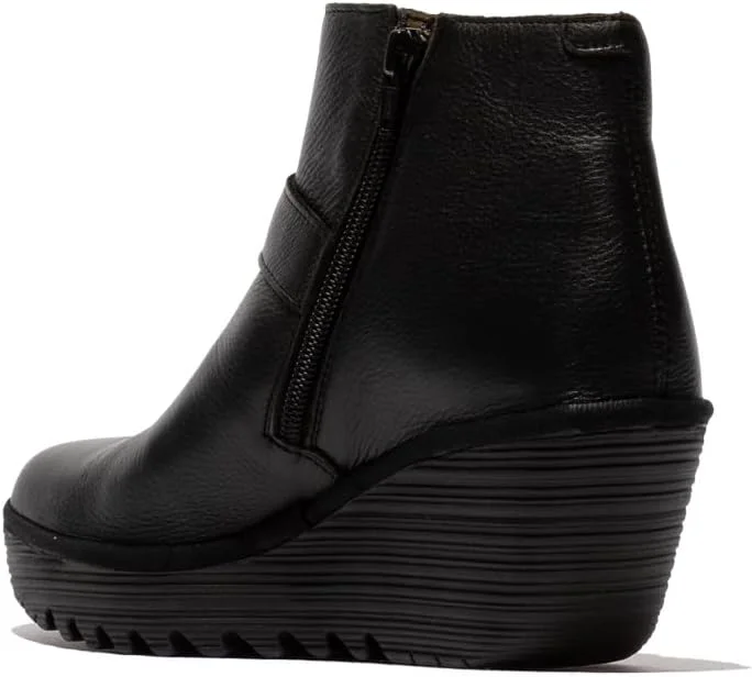 بوت زنانه مدل Yort597fly از برند Fly London