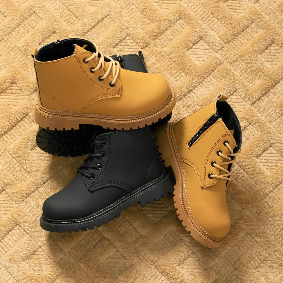 کفش بوت زمستانی بچگانه KIDSUN مناسب پیاده روی و فعالیت های خارج از منزل کفش بوت زمستانی بچگانه KIDSUN مناسب پیاده روی و فعالیت های خارج از منزل