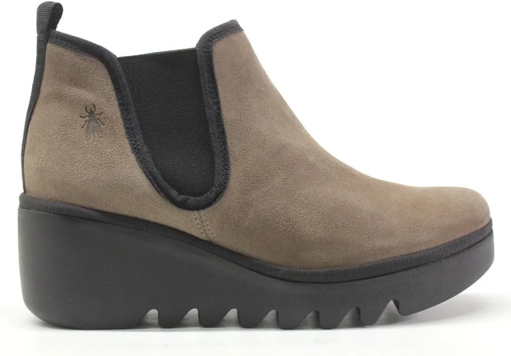 نیم بوت زنانه چلسي مدل Byne349fly برند Fly London