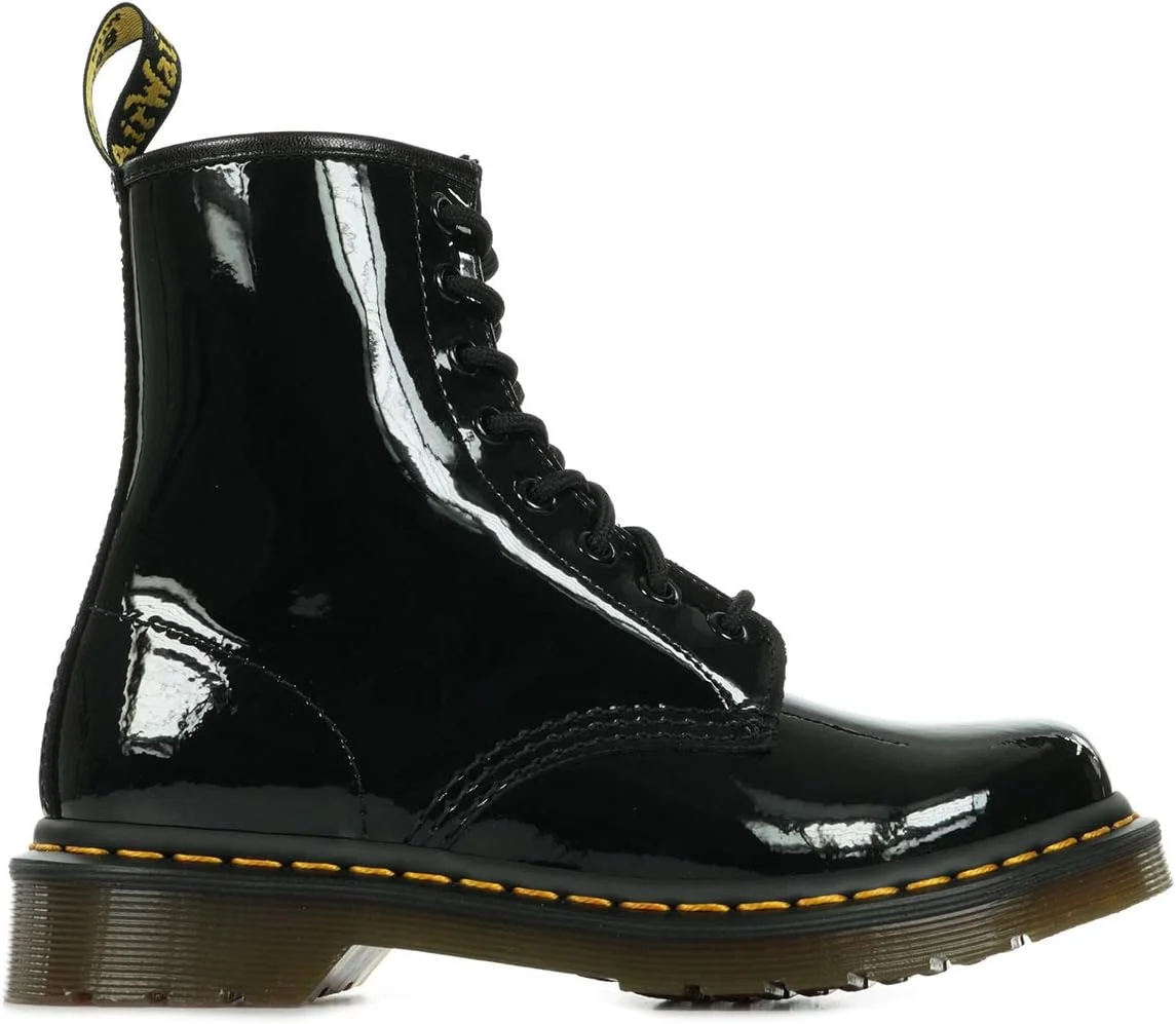 بوت روزمره زنانه دکتر مارتنز مدل Vonda با ۱۴ بند، مشکی