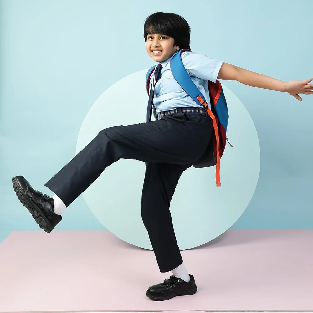 کفش مدرسه ای لیبرتی برای کودکان با زیره و رویه PVC | کفی راحت | کفی فوم دار | بستن چسبی سریع | شیک و سبک