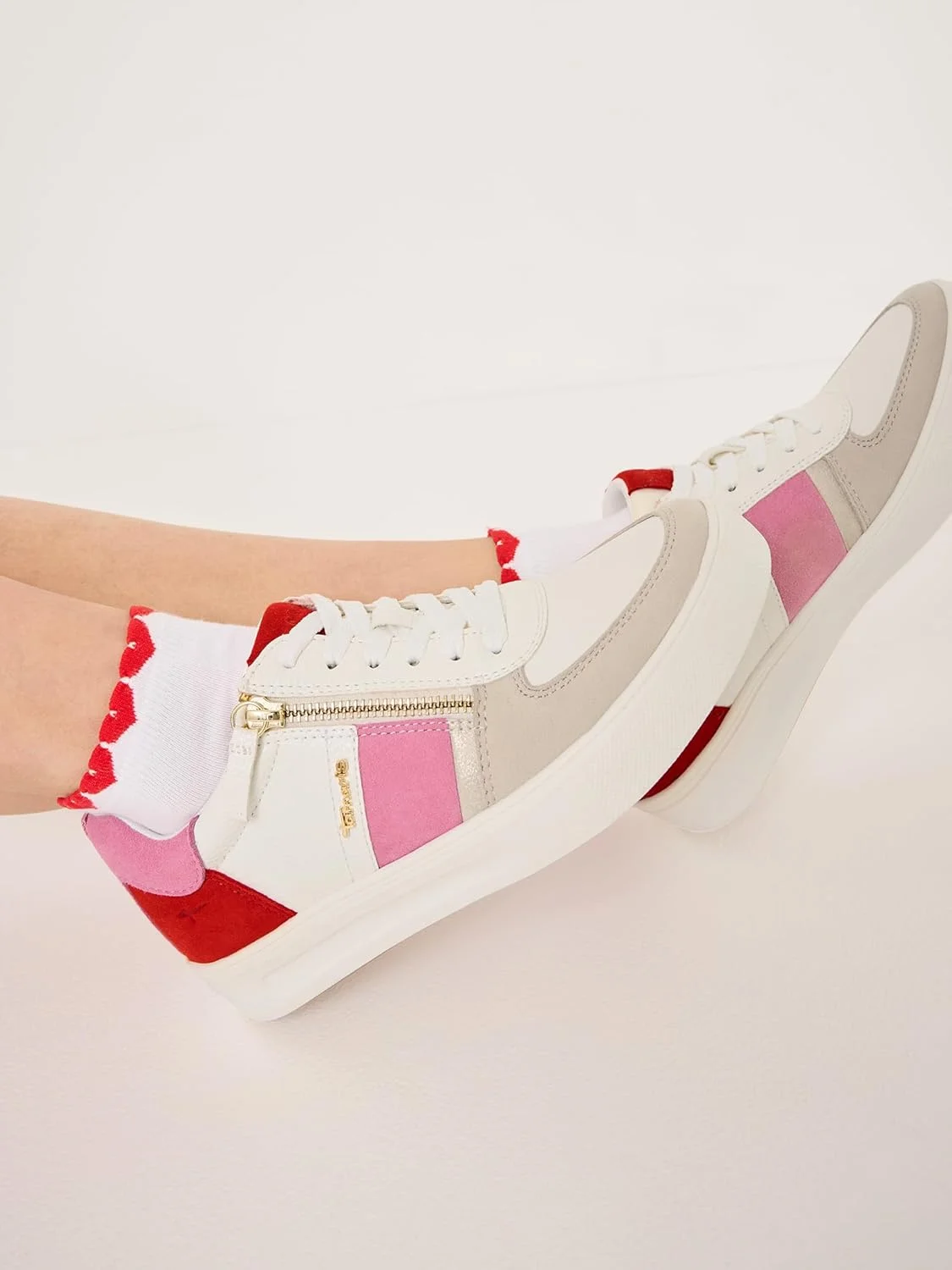 کفش ورزشی زنانه تاماریس کامفورت، 8-83703-44