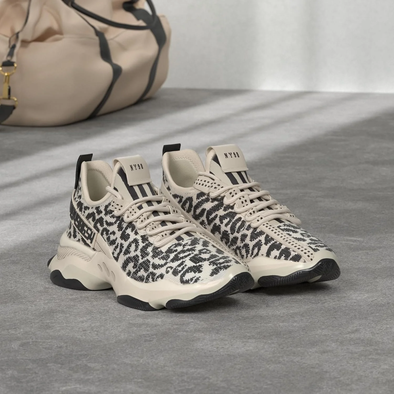 کفش ورزشی زنانه استیو مادن مدل ماکسیما