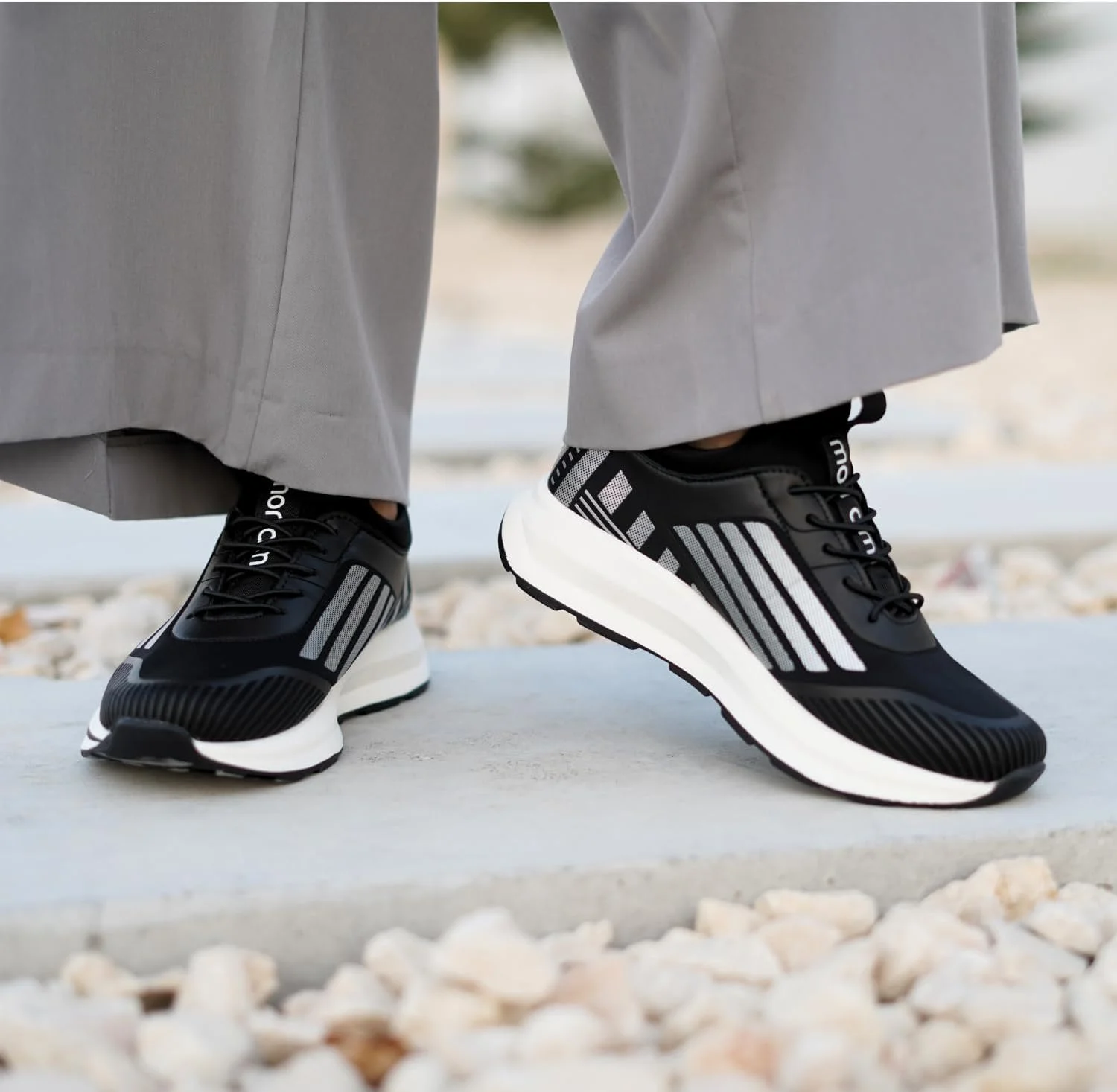 کفش ورزشی زنانه و دخترانه مونامی | فوق العاده سبک، با کیفیت عالی، ضد لغزش | کفش های ورزشی تنفسی مد روز برای زنان