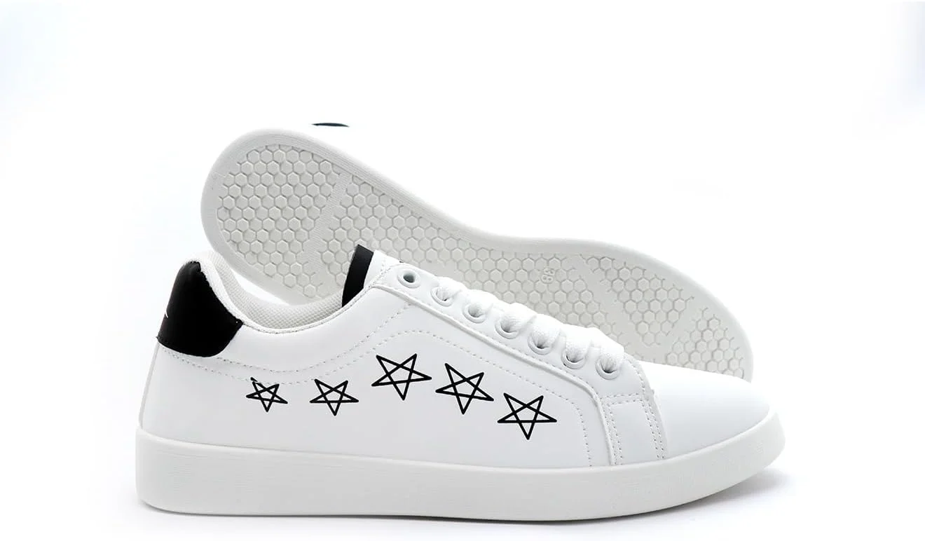 کفش های غیر رسمی باز زنانه | کفش های کتانی سبک وزن روزمره برای راحتی و استایل | کفش های متنوع برای دفتر، مسافرت و استفاده روزانه | کفش های با کیفیت عالی برای سبک زندگی، لباس خیابانی و مد در امارات