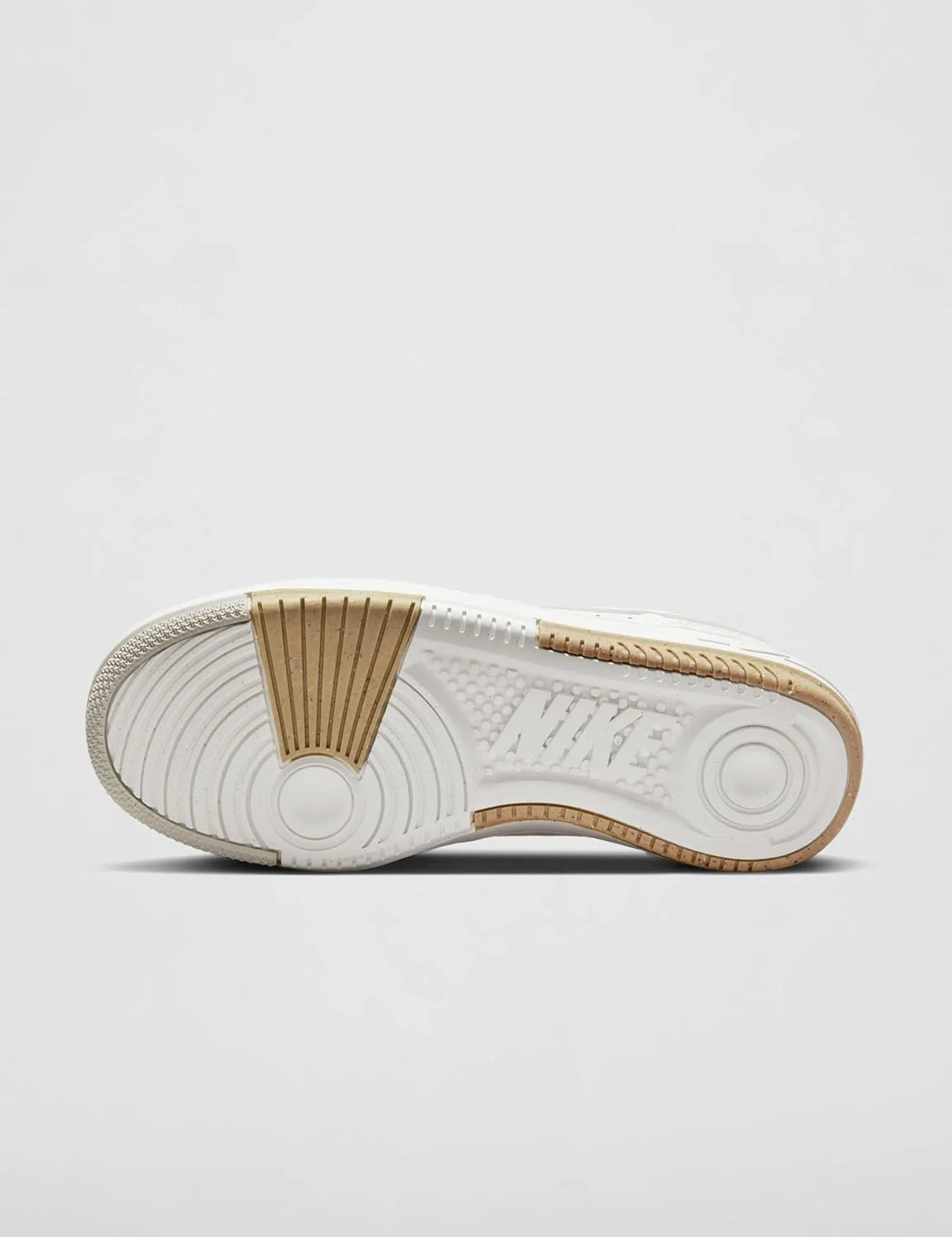 کفش ورزشی زنانه نایک Gamma Force کفش ورزشی زنانه نایک Gamma Force