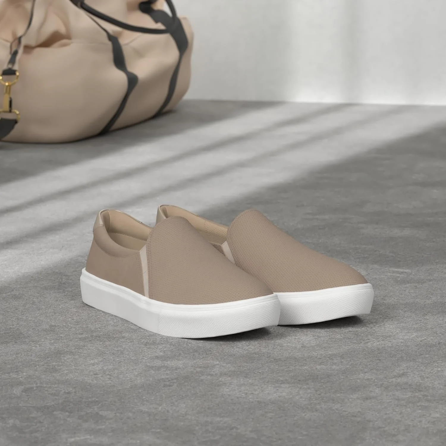 کفش کتانی زنانه دکتر شولز مدل نوا