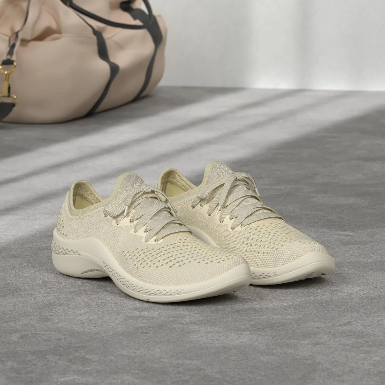 کفش ورزشی زنانه کراکس لایت‌راید 360 پیسر