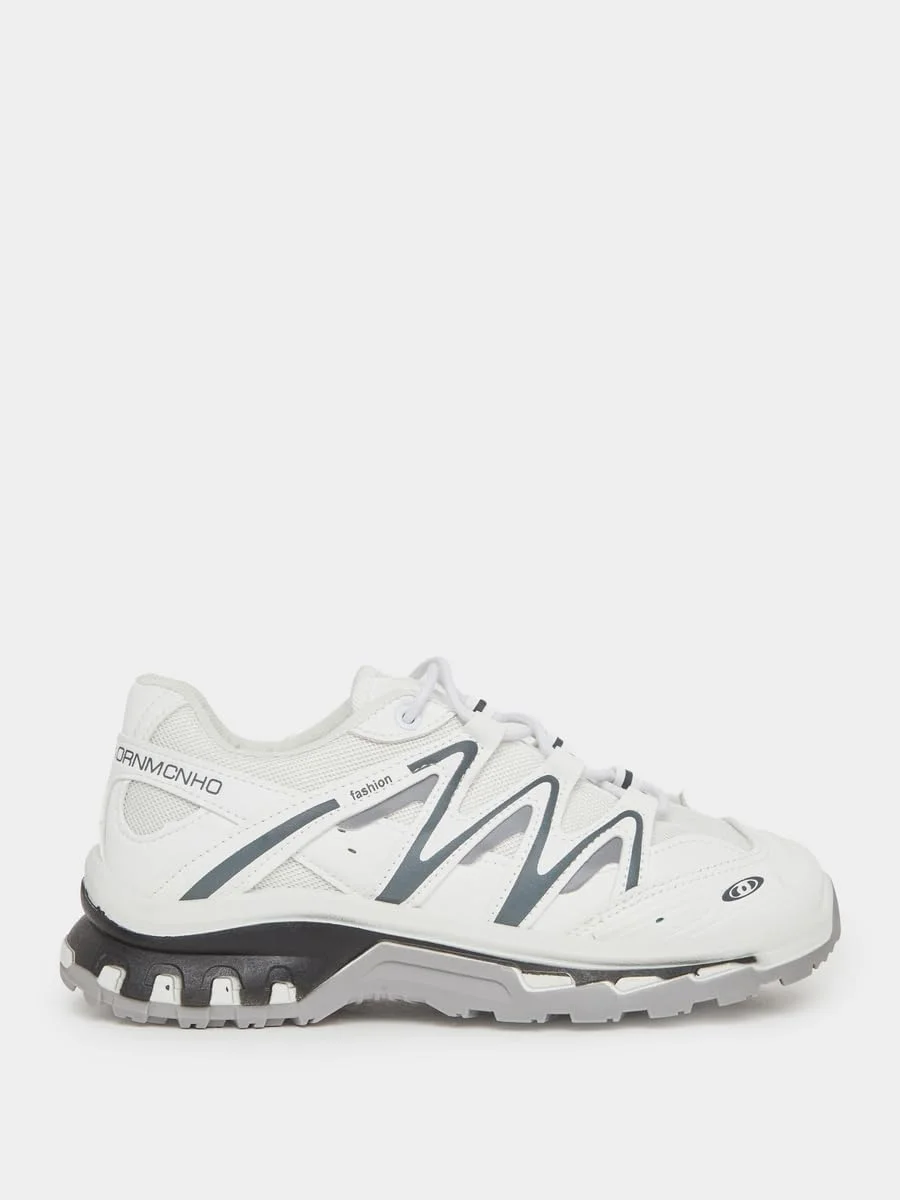 کفش ورزشی زنانه استایلی با طرح زیگزاگ و بند دار