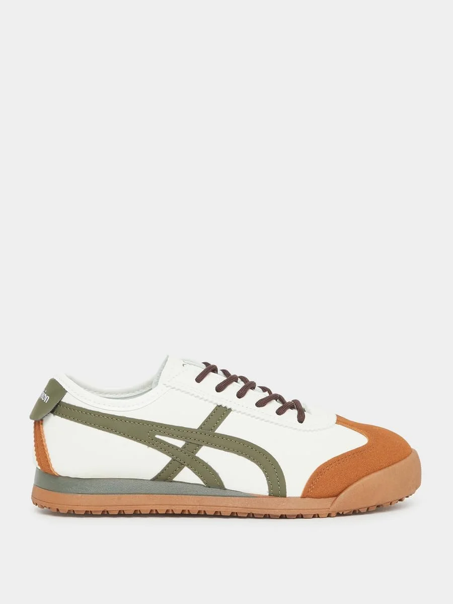 کفش ورزشی زنانه استایلی با نوارهای جانبی و طرح رنگی و بند دار