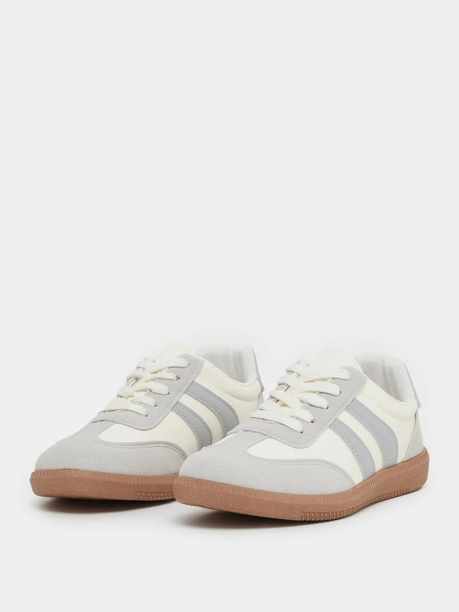 کفش ورزشی زنانه استایلی طرح دار بند دار