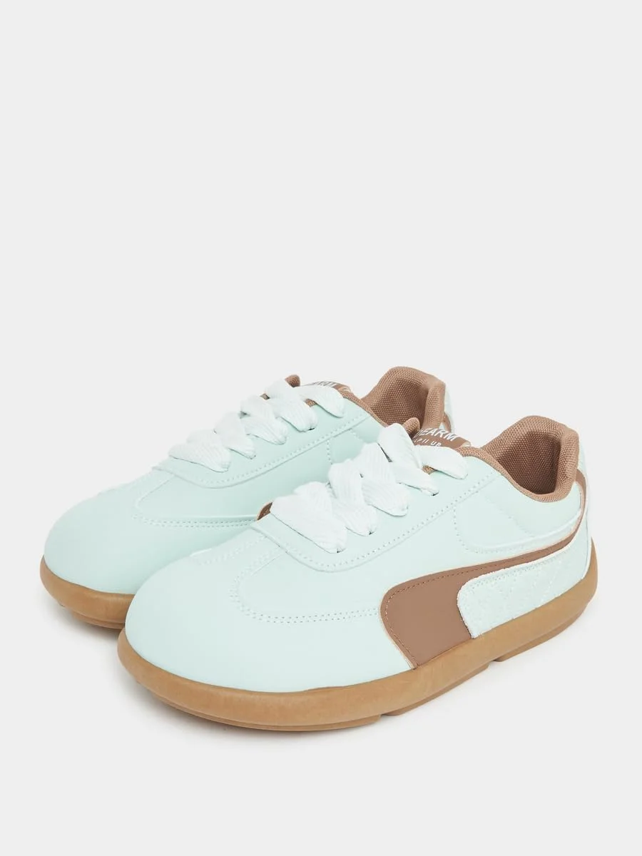 کفش ورزشی زنانه استایلی طرح دار بند دار