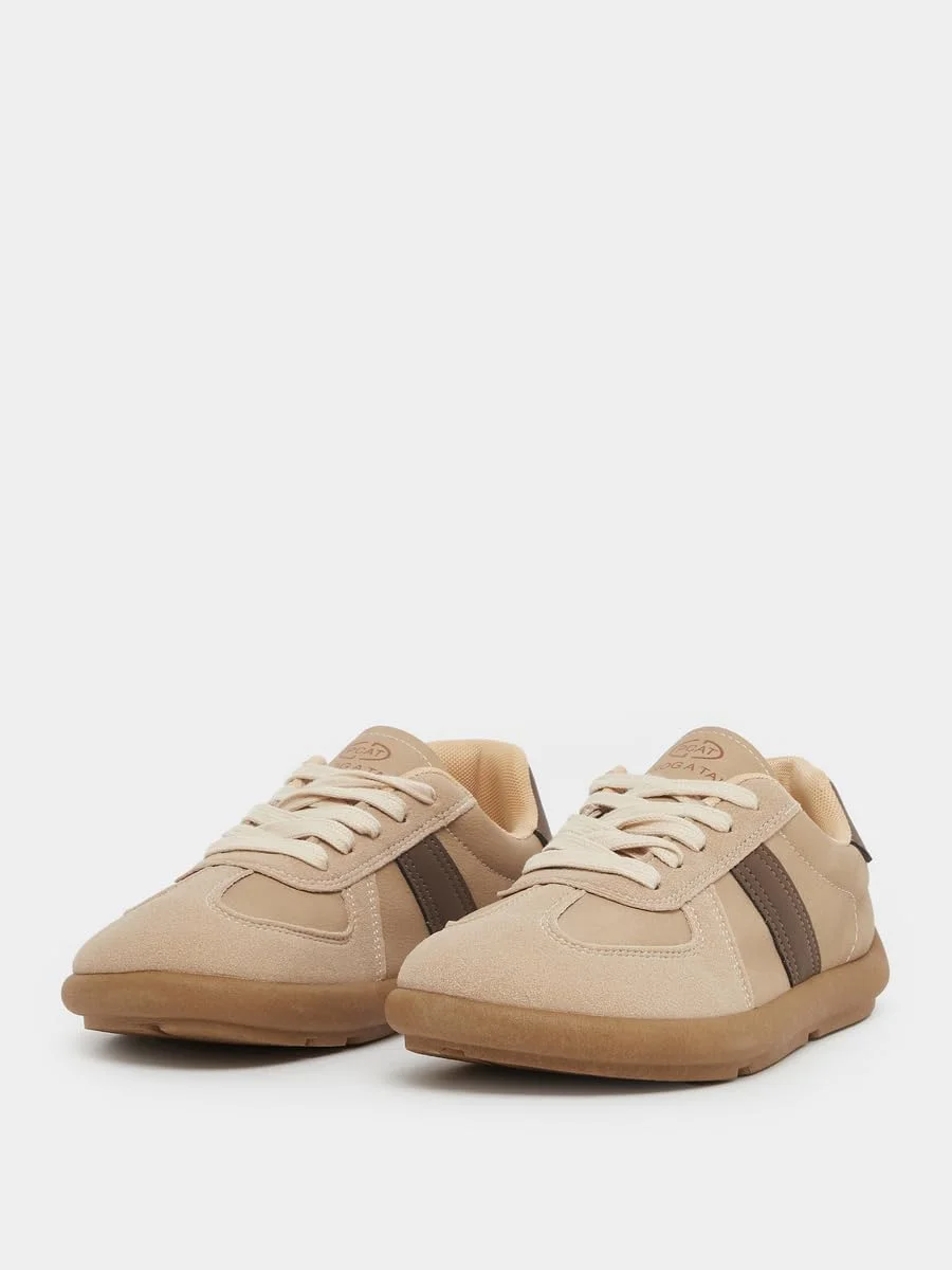 کفش ورزشی زنانه استایلی مدل پنل دار بند دار