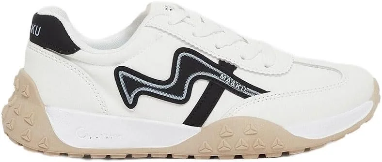 کفش ورزشی زنانه استایلی با پنل و زیره ضخیم بند دار کفش ورزشی زنانه استایلی با پنل و زیره ضخیم بند دار