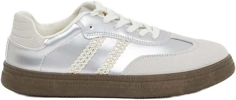 کفش ورزشی زنانه استایلی با رویه توری و بند دار کفش ورزشی زنانه استایلی با رویه توری و بند دار