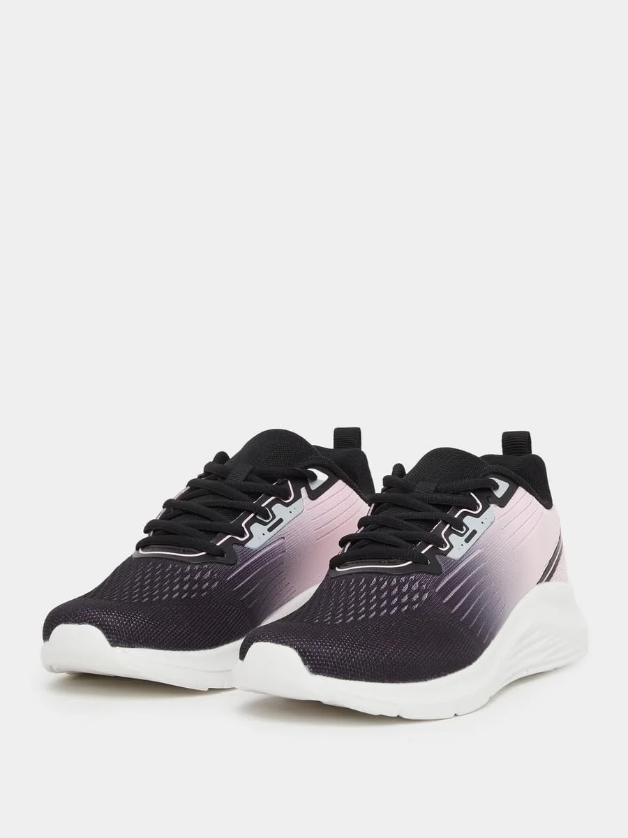 کفش ورزشی زنانه استایلی با طرح آمبره و بند دار