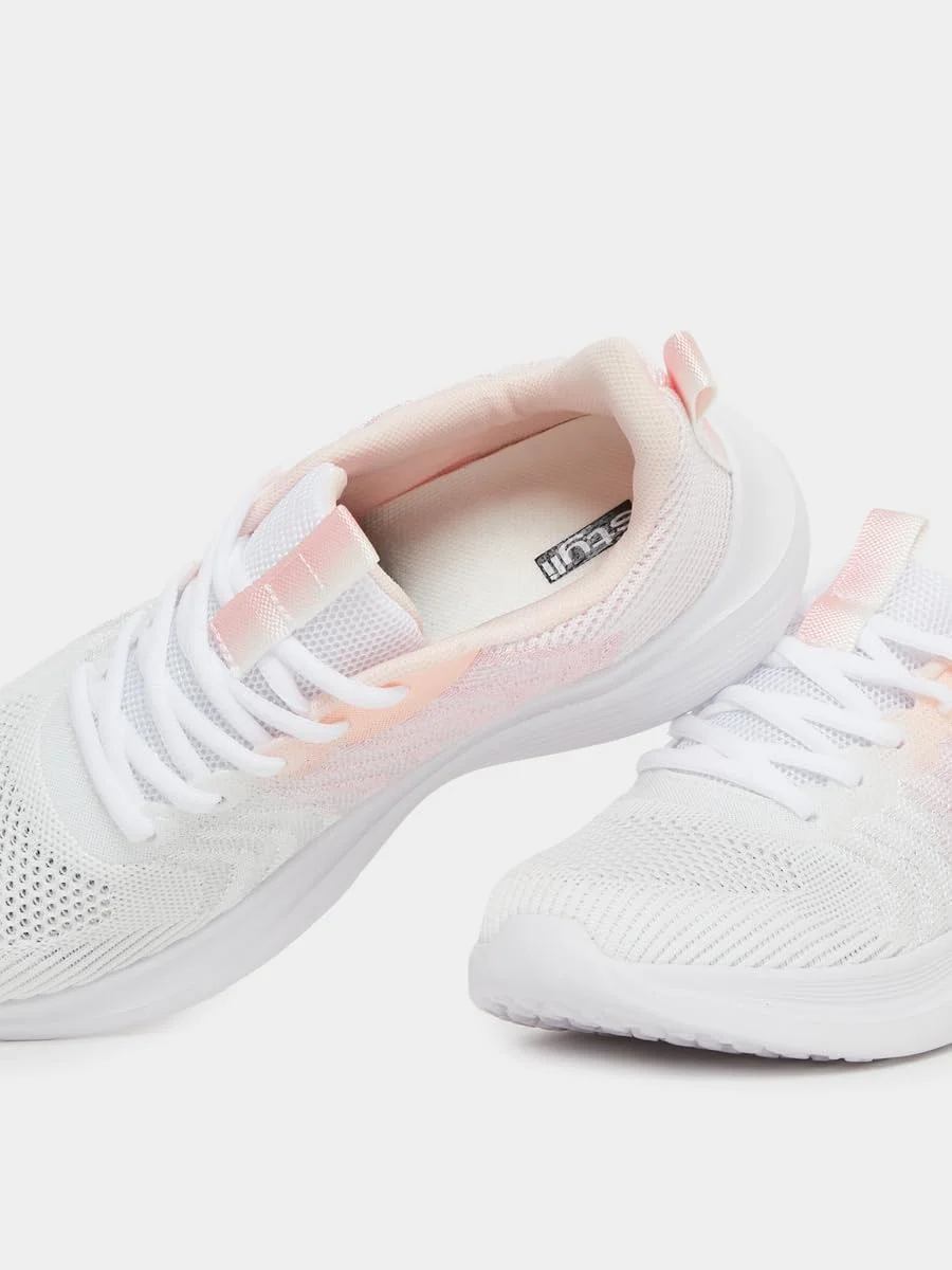 کفش ورزشی زنانه استایلی با رویه توری و بند دار