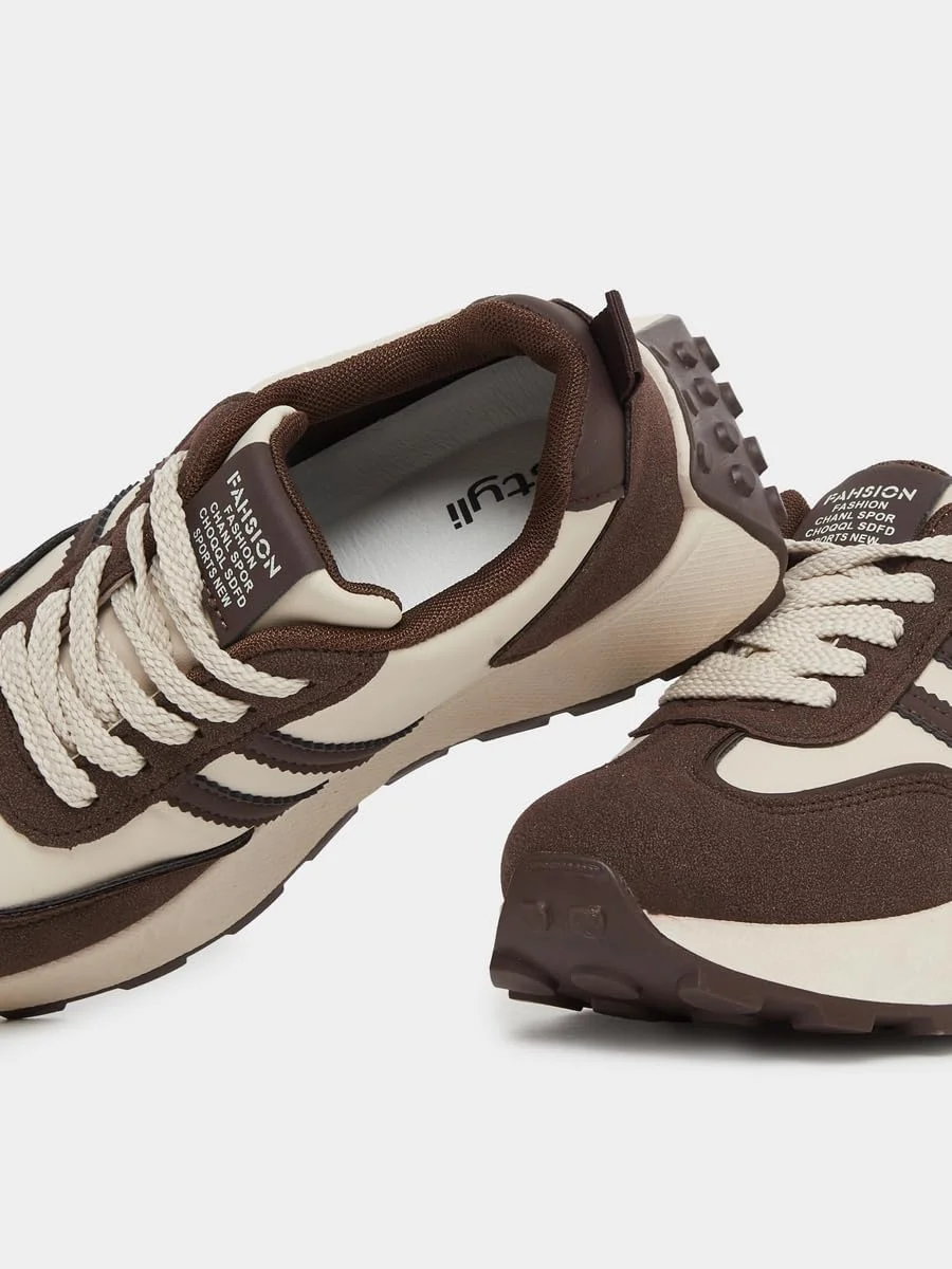 کفش ورزشی زنانه استایلی طرح رنگی بند دار