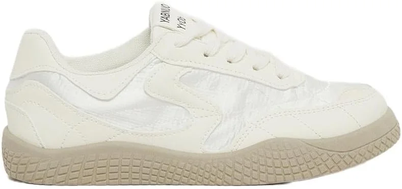 کفش ورزشی بندی زنانه استایلی مدل کلاسیک