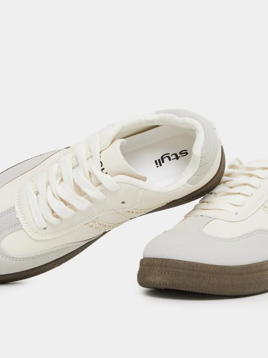 کفش کتانی زنانه استایلی طرح رنگی و بند دار