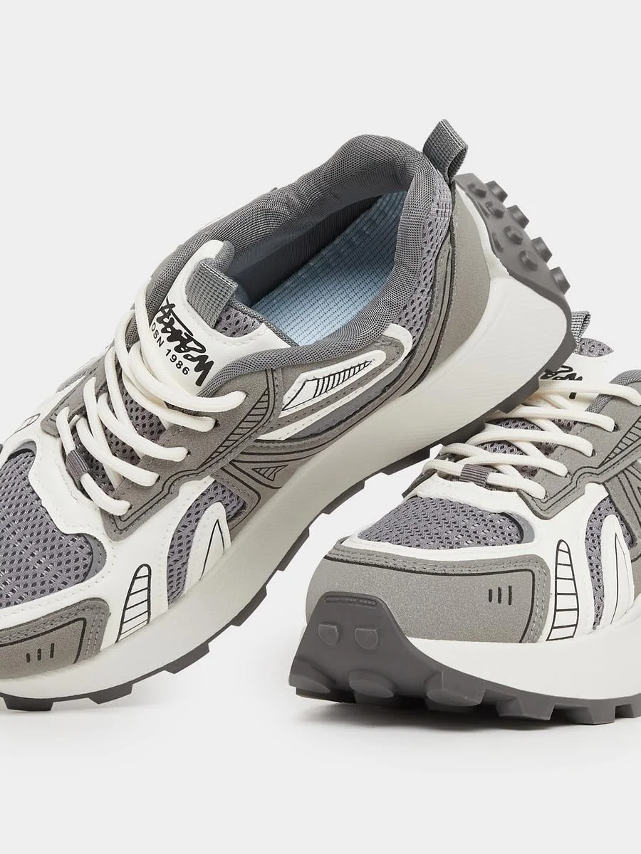 کفش کتانی زنانه استایلی با زیره ضخیم و بند دار