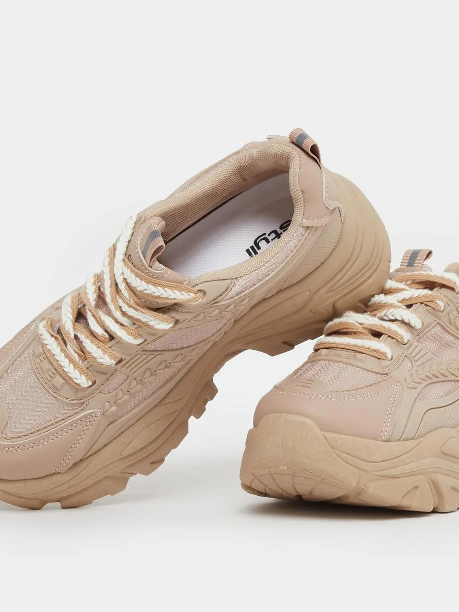 کفش کتانی زنانه استایلی با زیره ضخیم و بند دار