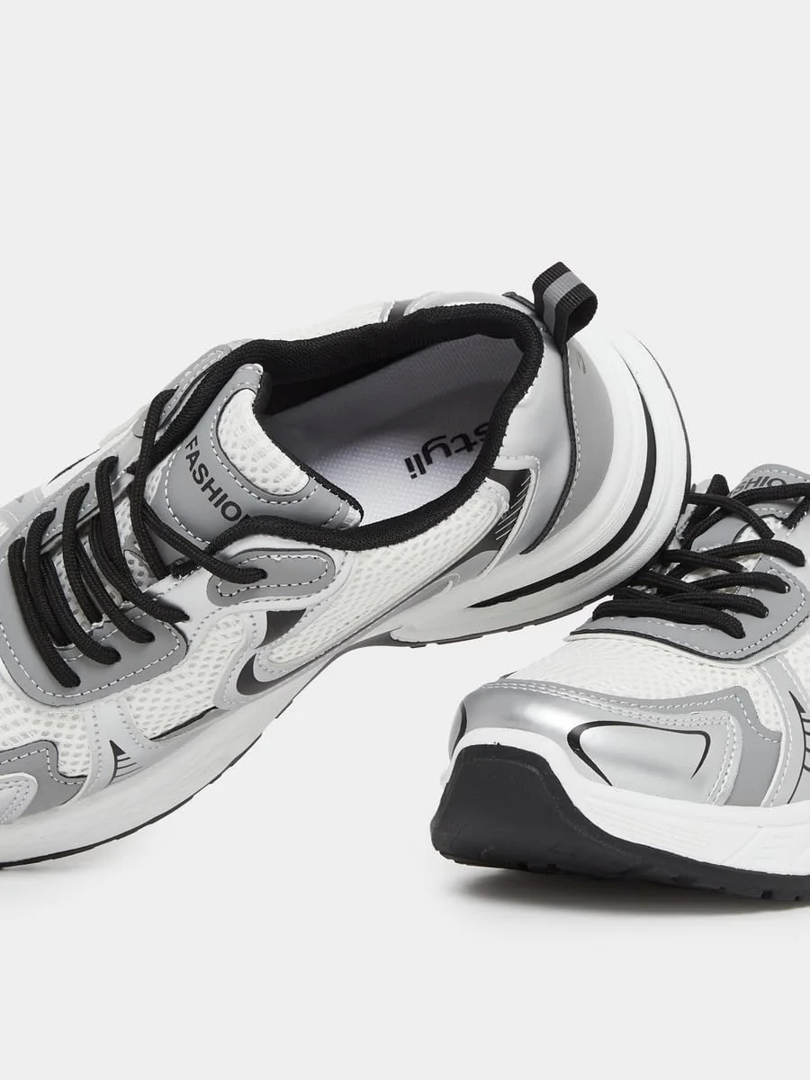 کفش ورزشی زنانه استایلی با زیره ضخیم و بند دار