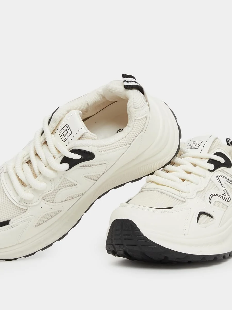 کفش ورزشی زنانه استایلی با زیره ضخیم و بند دار