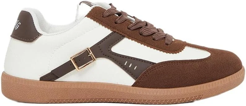 کفش ورزشی زنانه استایلی با طرح رنگی و جزئیات سگک و بند