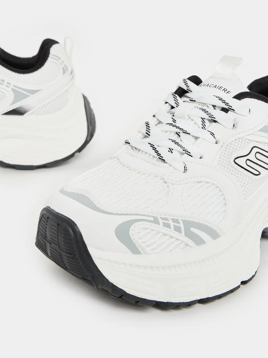 کفش کتانی زنانه استایلی با طراحی توری ضخیم