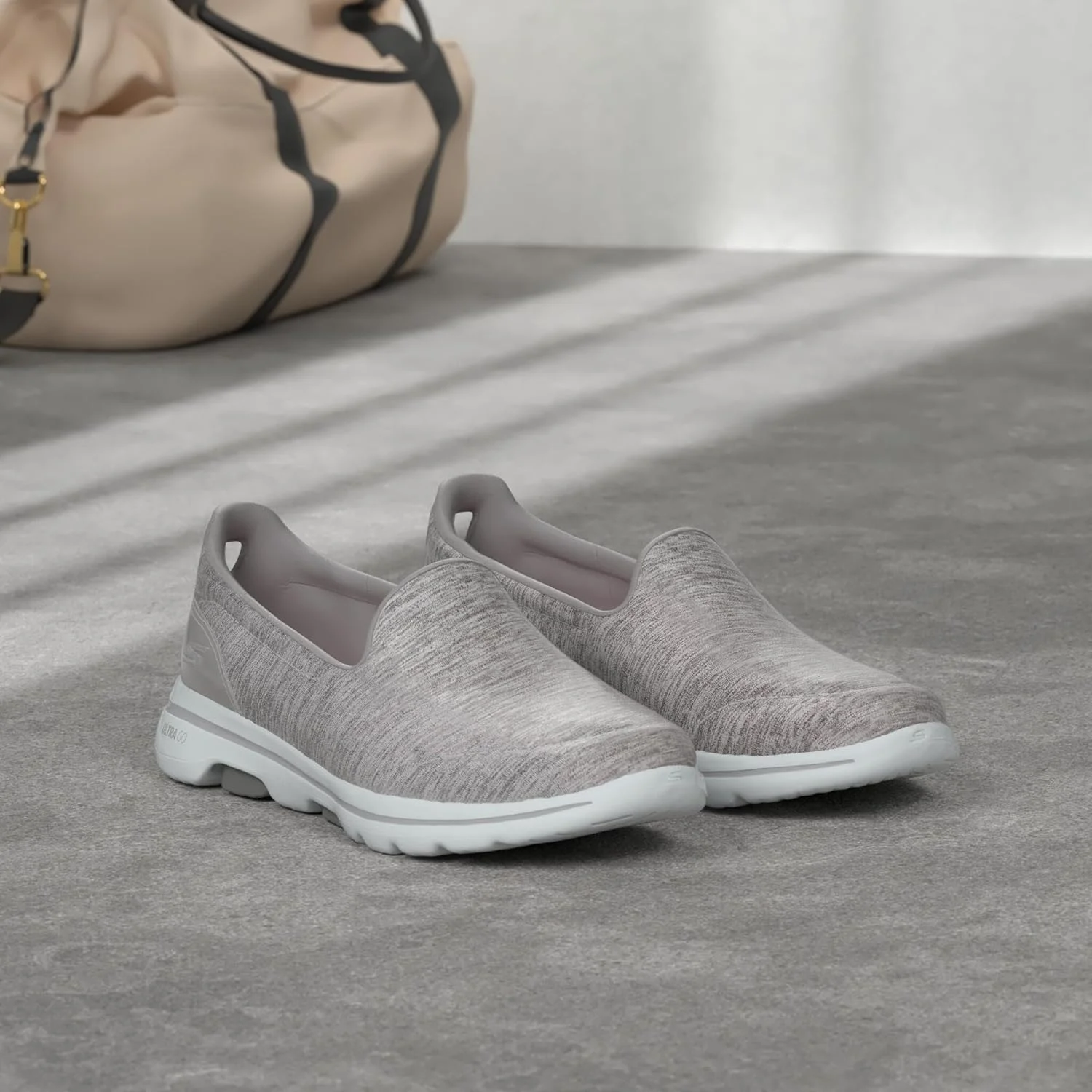 کفش زنانه اسکیچرز مدل GO WALK 5-HONOR