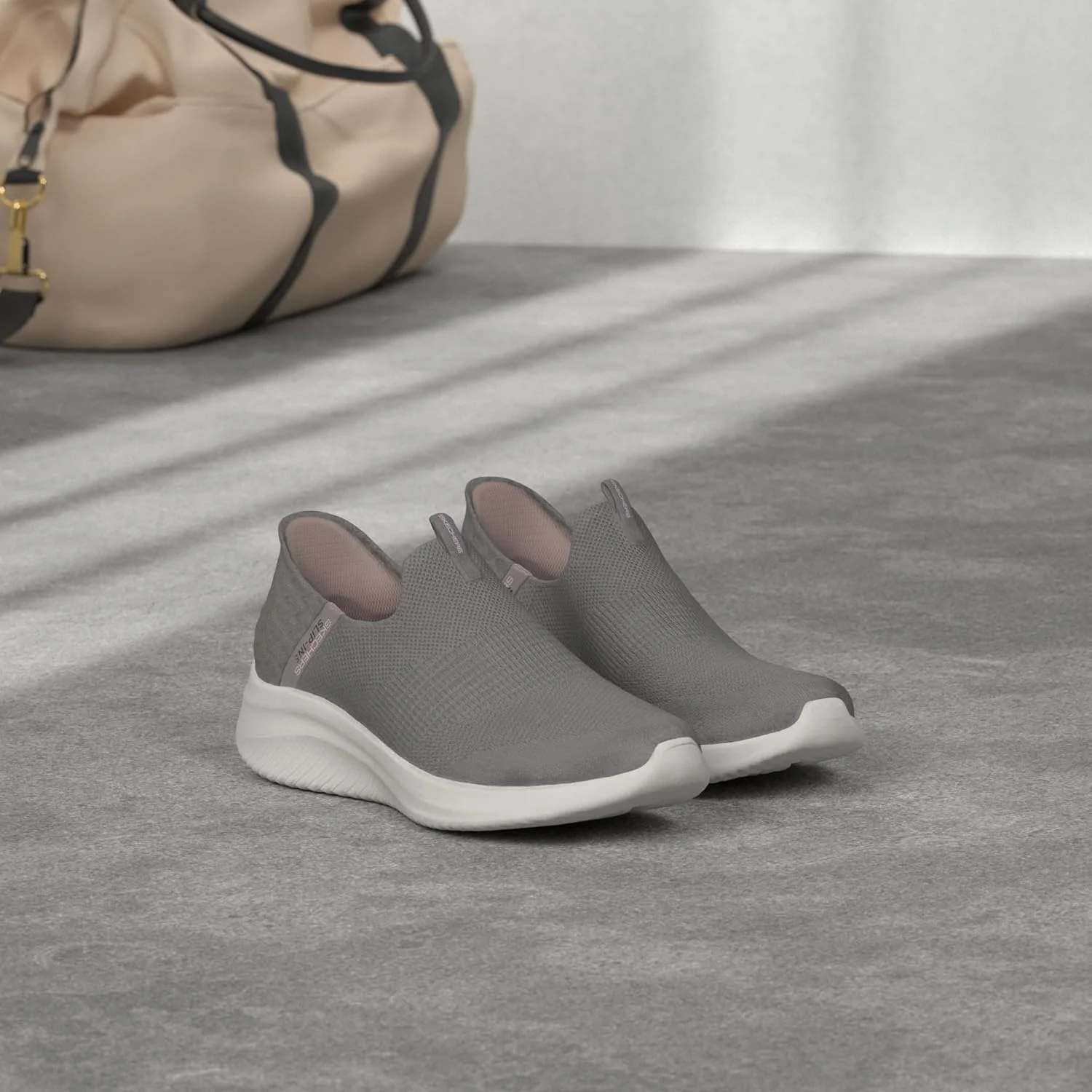 کفش ورزشی زنانه اسکیچرز SLIP-INS ULTRA FLEX 3.0 - SMOOTH STEP